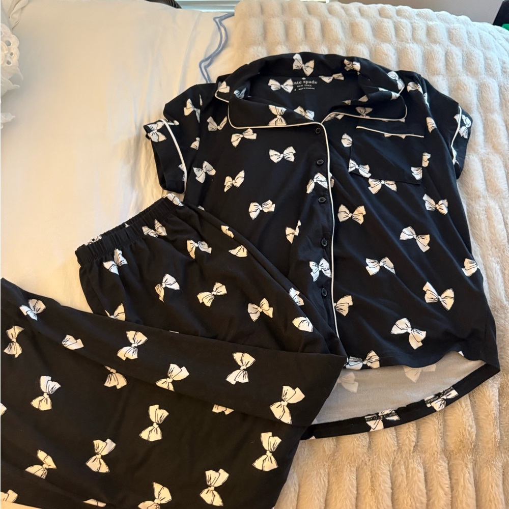 Kate spade Black Pajama Set with White Bow Print